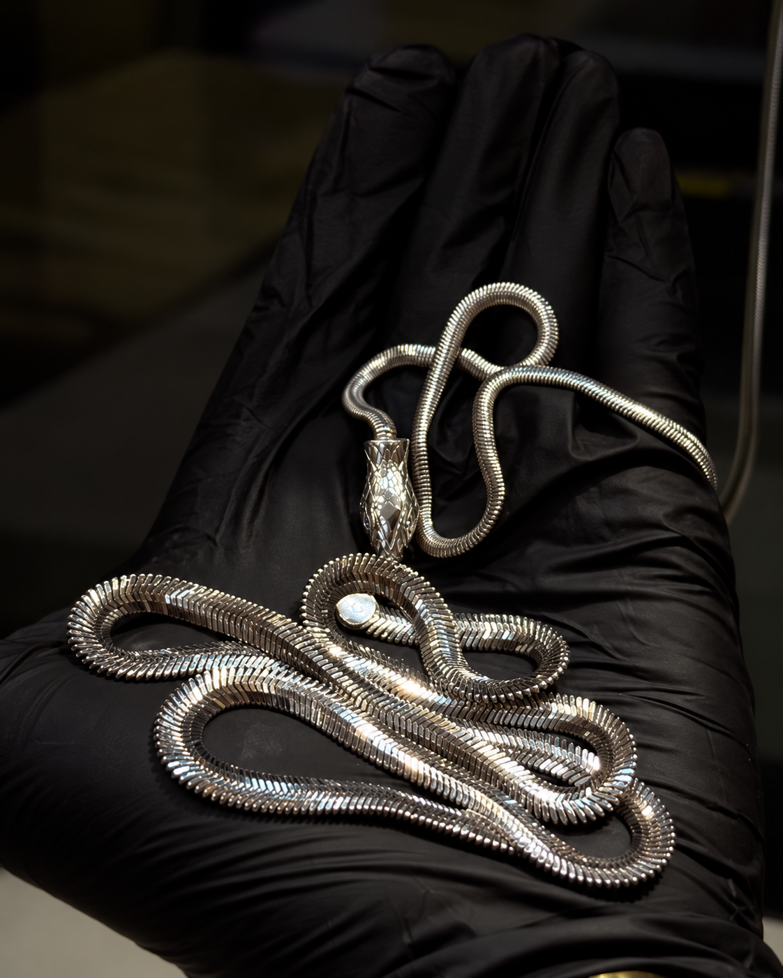 Premium Silver Snake Head Necklace – Flexible Serpent Chain Jewelry